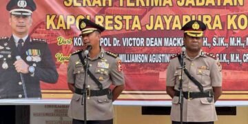 Farewell Parade Kapolresta Jayapura Kota, KBP Victor Mackbon “Terima Kasih 3 Tahun Menjabat, Kota Jayapura Aman dan Terkendali, Personel Polresta Luar Biasa”
